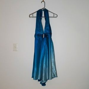 Mini blue semi-formal size 14 dress.